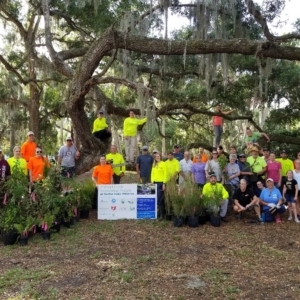 2019 4 13 Orchid Oaks Volunteer Planting 1 Group